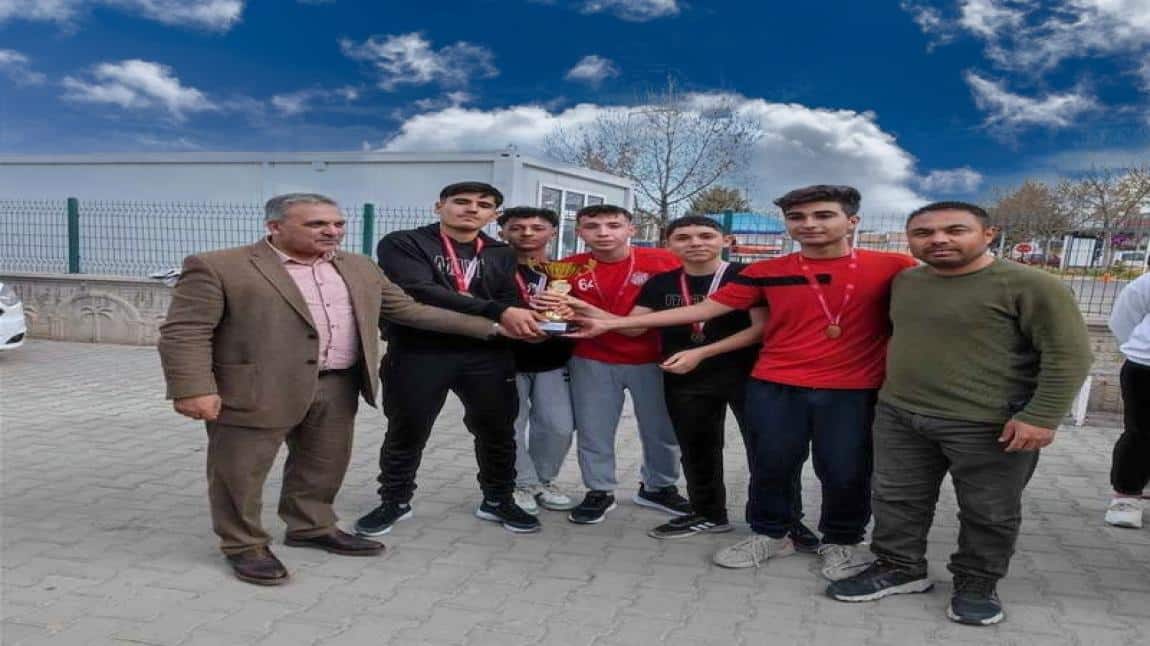 Oryantiring'e Avanos Anadolu Lisesi  Damga Vurdu.